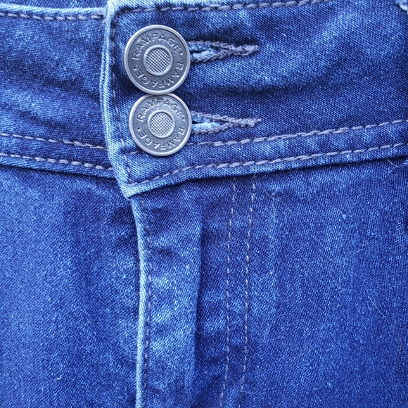 RAMPAGE, Size: 11, Style: Chloe|Curvy, Dark Denim - Picture 2 of 8